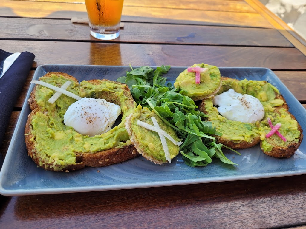 The Landing Rooftop | restaurant | 801 E Strawbridge Ave 11th Floor, Melbourne, FL 32901, USA | 3213276007 OR +1 321-327-6007