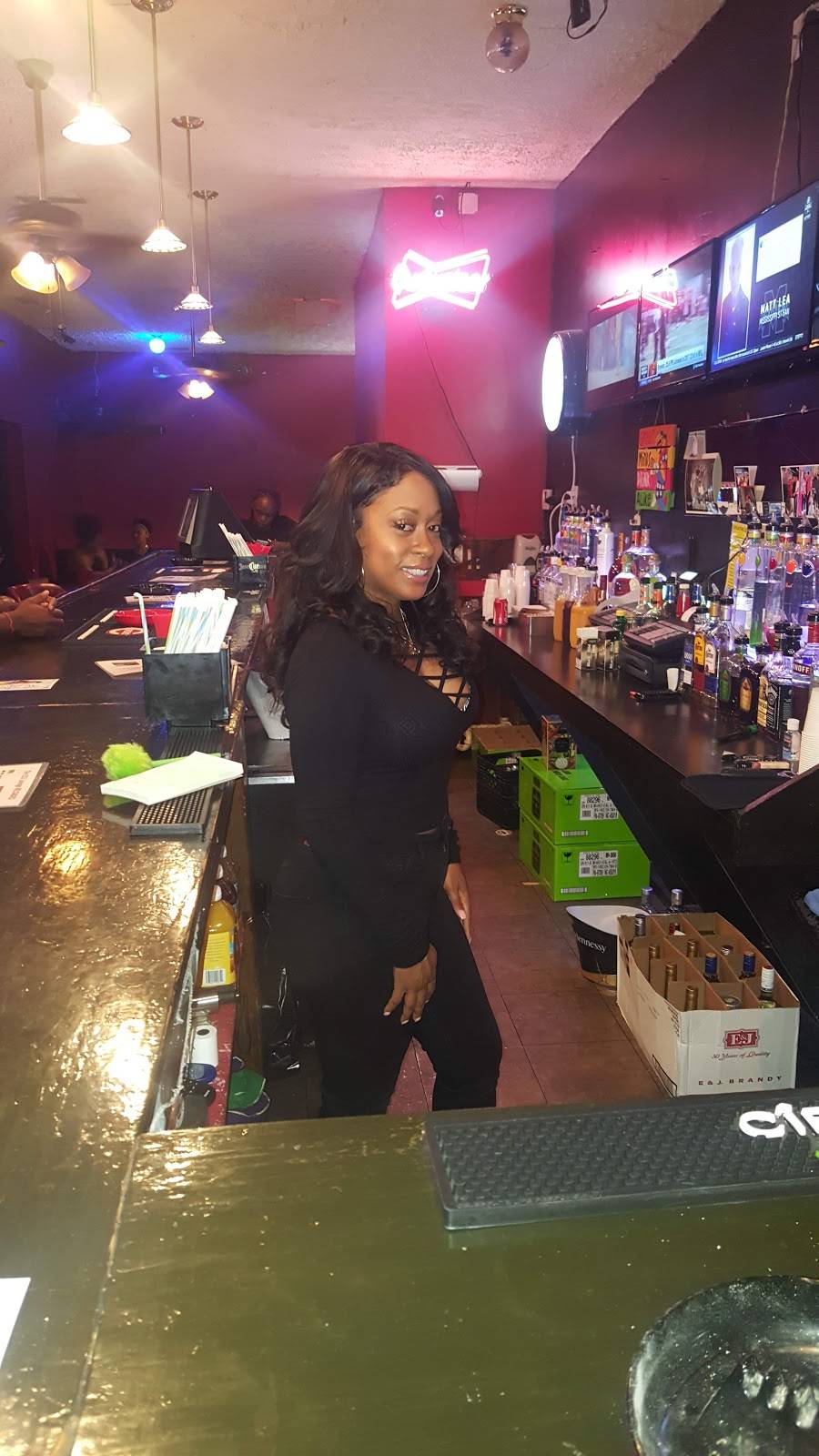 513 Lounge | restaurant | 613 N Verity Pkwy, Middletown, OH 45042, USA | 5138492174 OR +1 513-849-2174