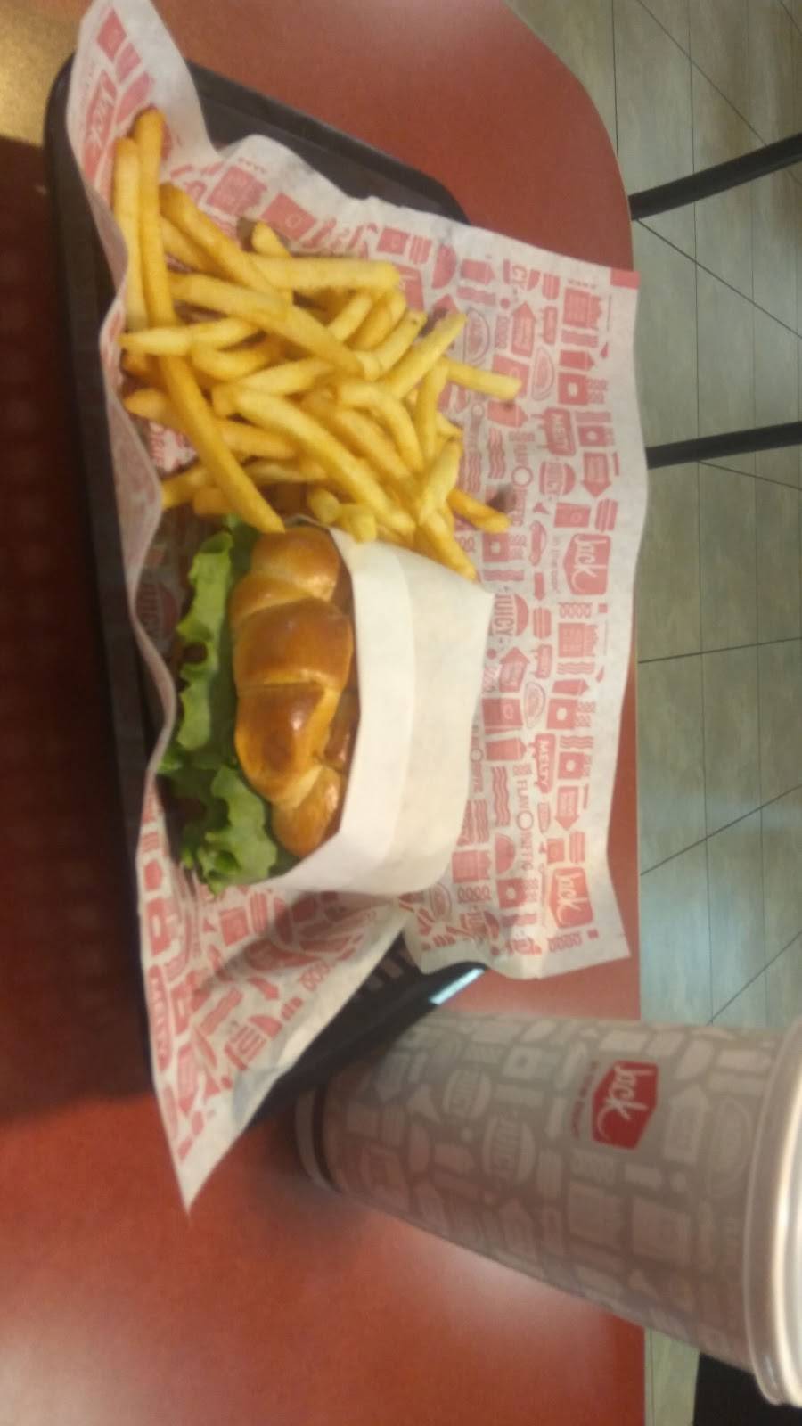 Jack in the Box | restaurant | 740 Sycamore Ave, Vista, CA 92083, USA | 7607274081 OR +1 760-727-4081