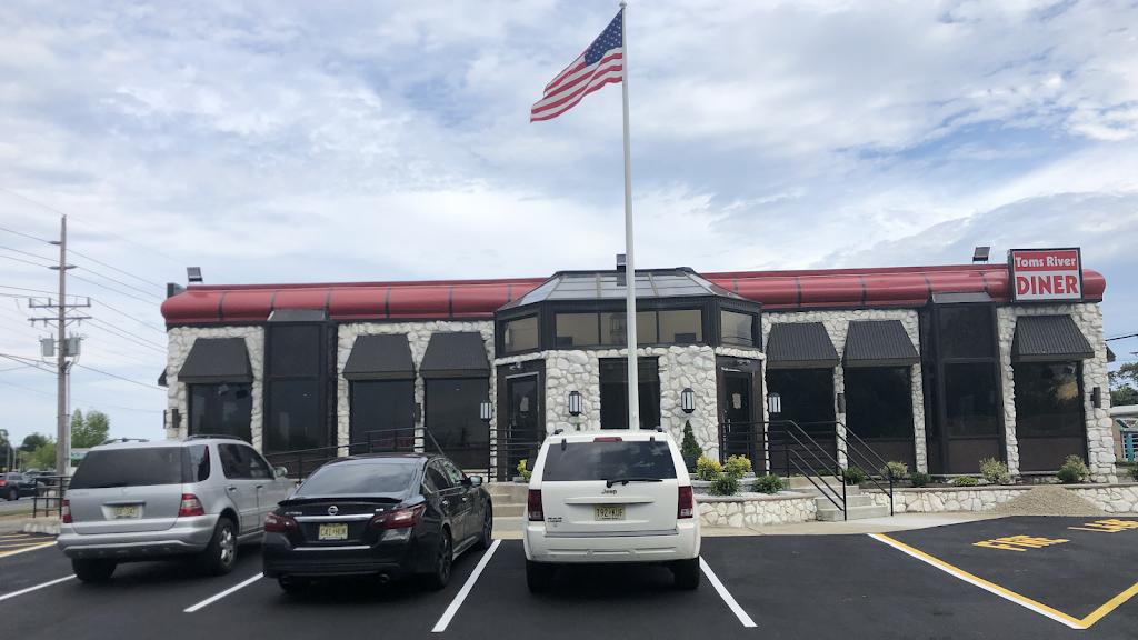 Toms River Diner | restaurant | 445 NJ-37 E, Toms River, NJ 08753, USA | 7322882808 OR +1 732-288-2808