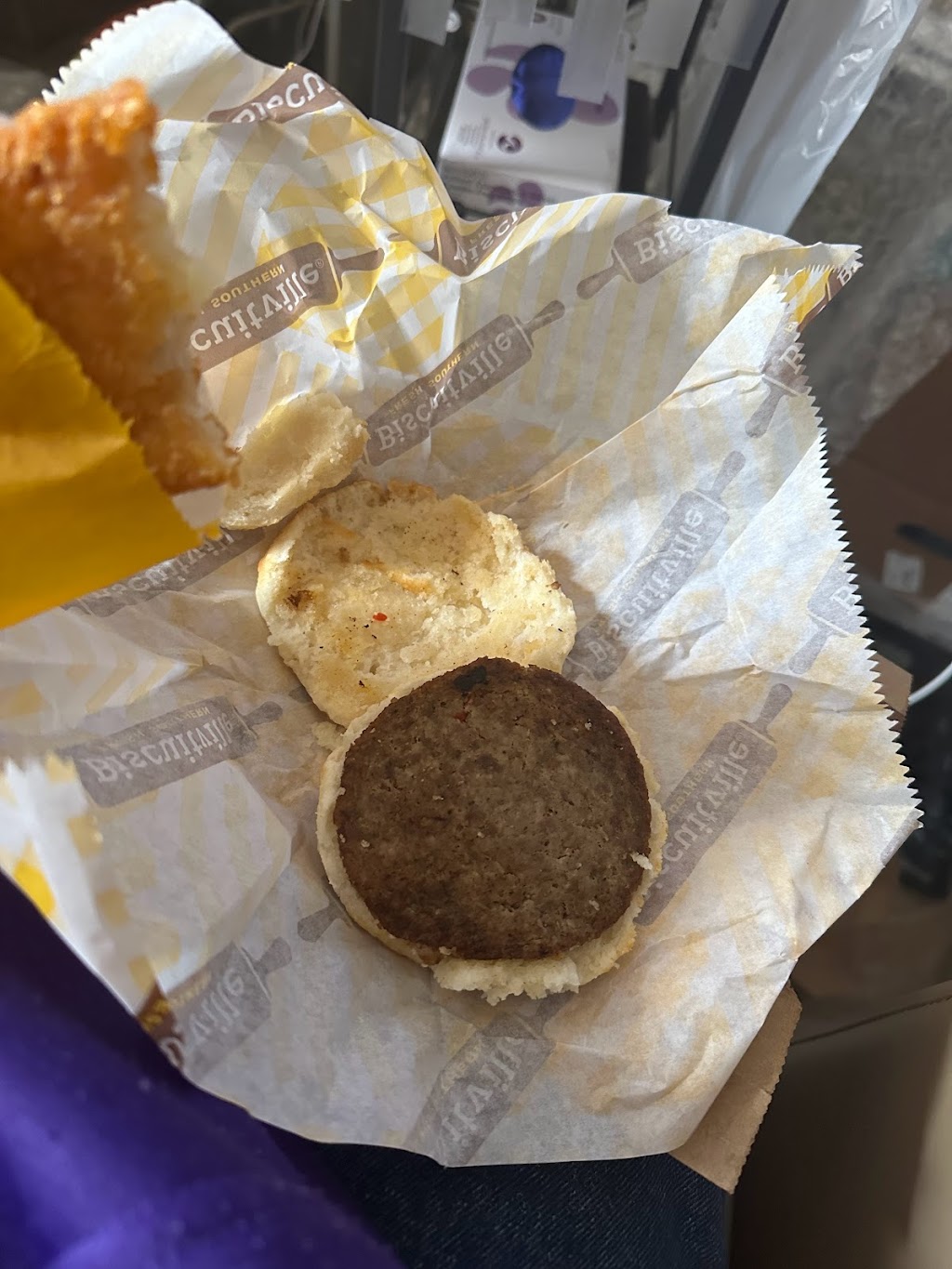 Biscuitville | restaurant | 2715 Clemson Rd, Columbia, SC 29229, USA | 8037607643 OR +1 803-760-7643