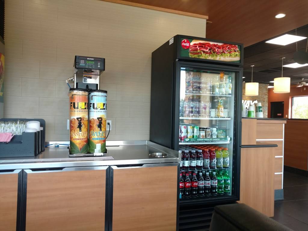 Subway Restaurants | restaurant | 214 E Canal St, Mulberry, FL 33860, USA | 8639435917 OR +1 863-943-5917