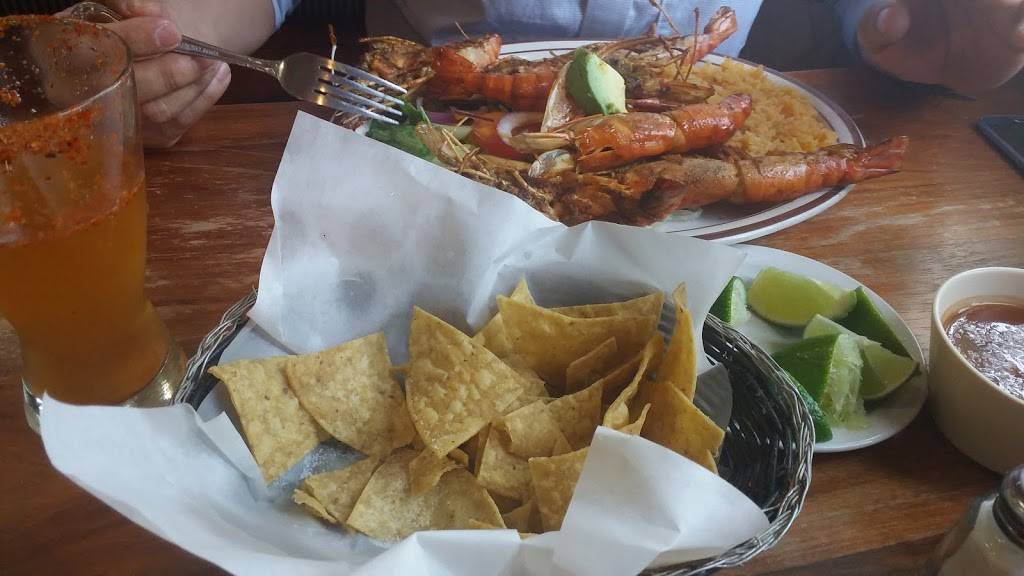 Cocula Restaurant Commercial | restaurant | 8847 S Commercial Ave, Chicago, IL 60617, USA | 7733743214 OR +1 773-374-3214