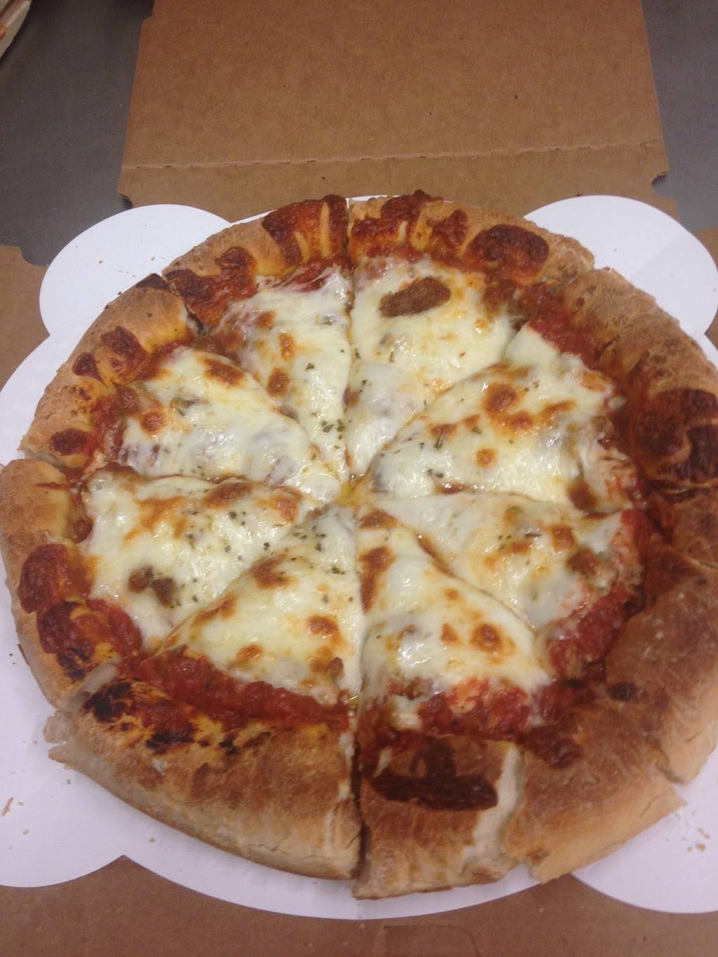 Sals Pizza | restaurant | 220A Oakton Ave, Pewaukee, WI 53072, USA | 2626968001 OR +1 262-696-8001