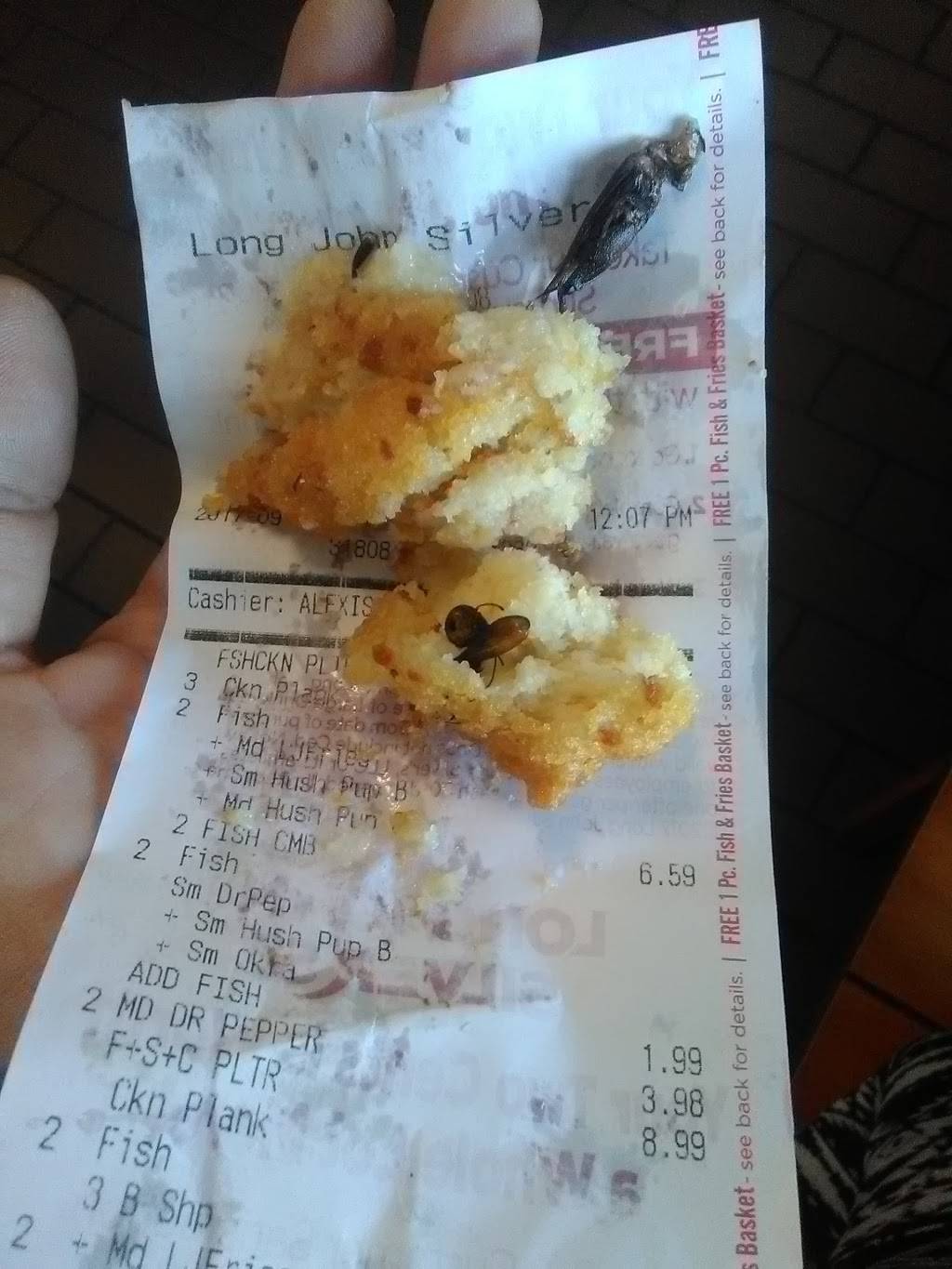 Long John Silvers | restaurant | 959 N Beach St, Fort Worth, TX 76111, USA | 8173497176 OR +1 817-349-7176