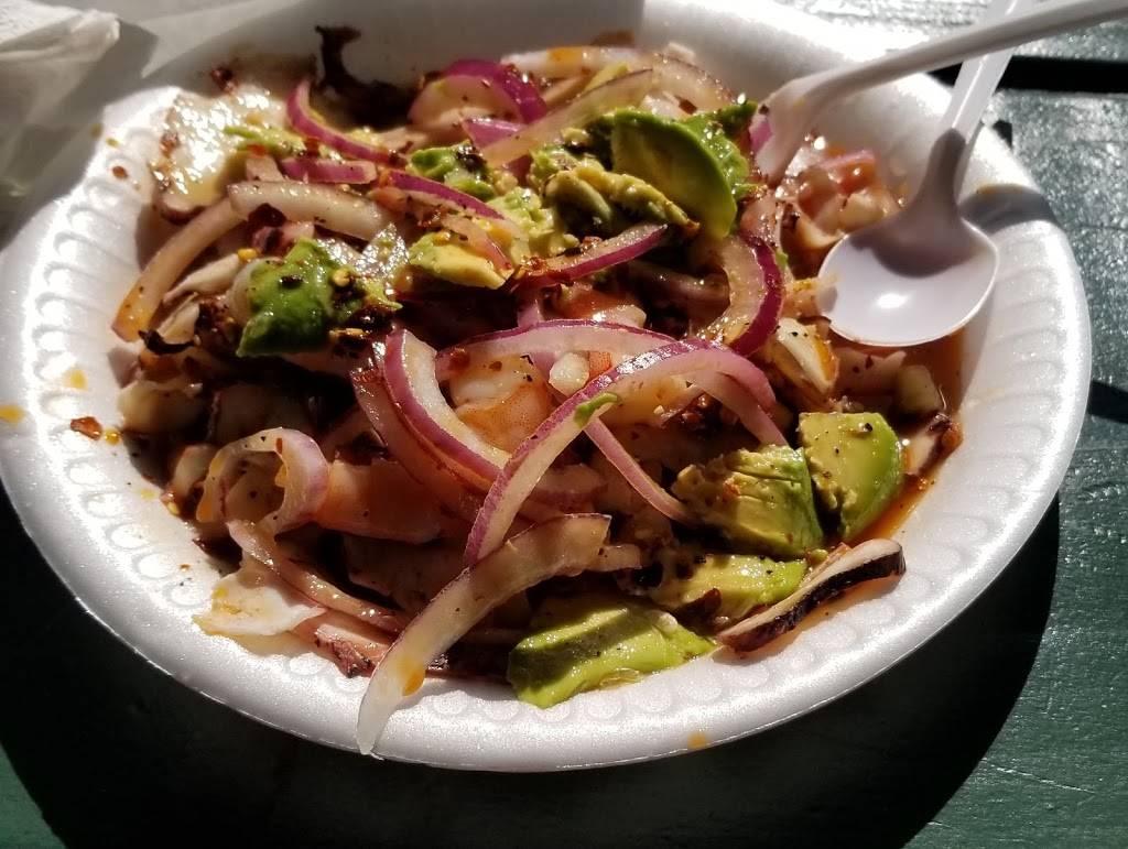 Mariscos Las Cazuelitas | restaurant | 8117 Fillmore Ave #8101, Bakersfield, CA 93306, USA | 6612817989 OR +1 661-281-7989