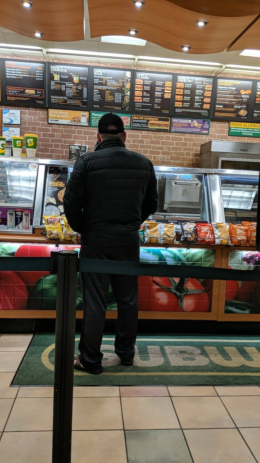 Subway | restaurant | 90 B River St, Waltham, MA 02453, USA | 7813981700 OR +1 781-398-1700