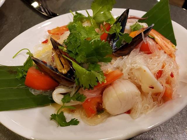 Thai Corner Restaurant and Bar | restaurant | 6850 Whitestown Pkwy, Zionsville, IN 46077, USA | 3177683004 OR +1 317-768-3004