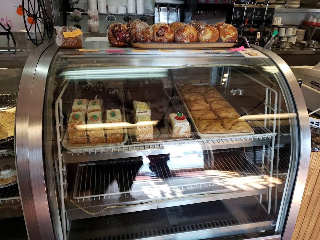 New Smithville Diner | restaurant | 2299 Golden Key Rd, Kutztown, PA 19530, USA | 6102854613 OR +1 610-285-4613