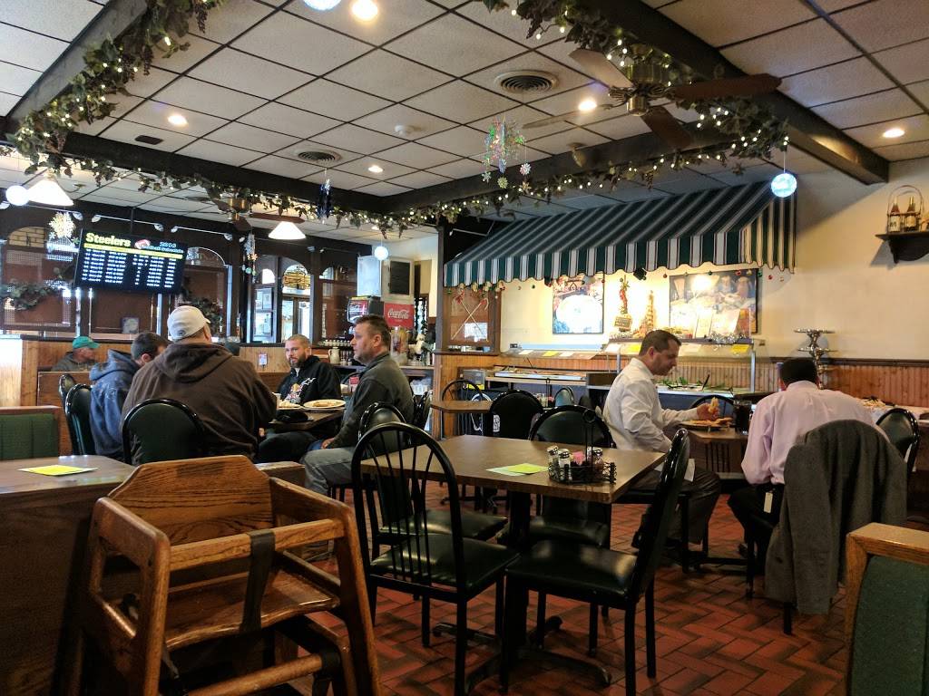 Julianos Restaurant & Catering | restaurant | 5476 Steubenville Pike, McKees Rocks, PA 15136, United States | 4127872959 OR +1 412-787-2959