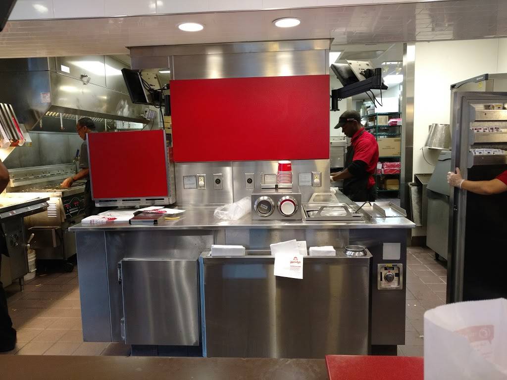 Wendys | restaurant | 2940 Fox St, Philadelphia, PA 19129, USA | 2152210450 OR +1 215-221-0450