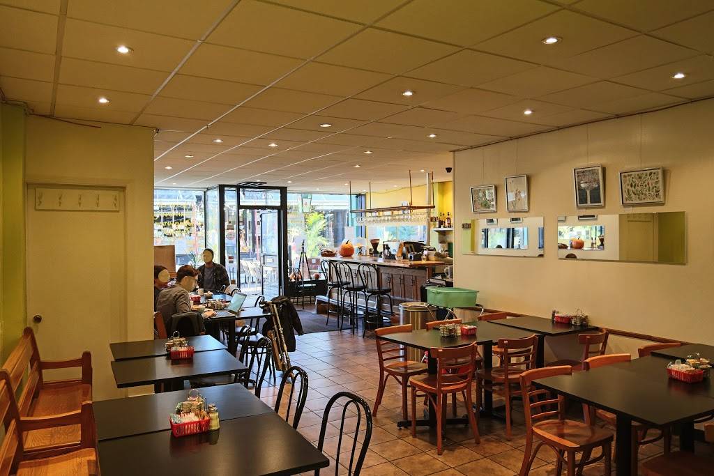 Restaurant de Lapothicaire | restaurant | 6272 Rue St-Hubert, Montréal, QC H2S 2M2, Canada | 5145073374 OR +1 514-507-3374