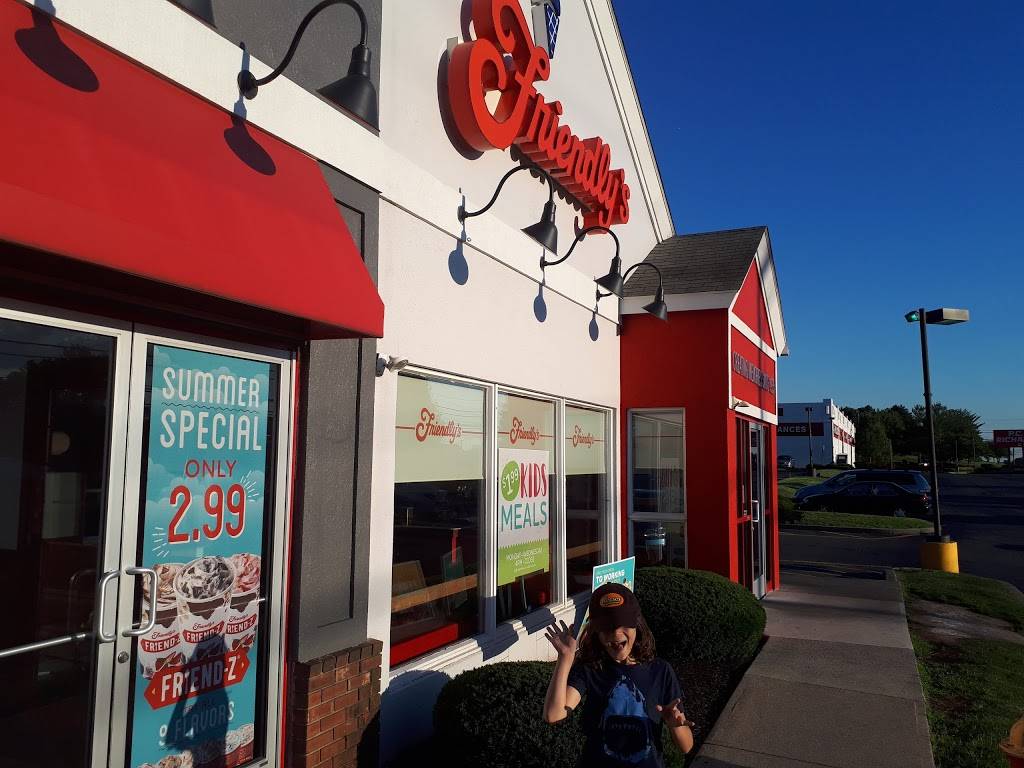 Friendlys | restaurant | 3420 Berlin Turnpike, Newington, CT 06111, USA | 8606665559 OR +1 860-666-5559