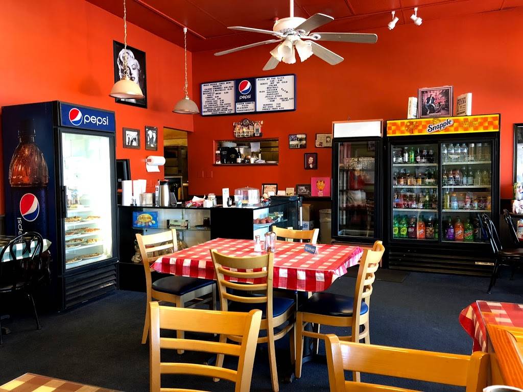 Cousin Vinnies NY Pizza Cafe | meal takeaway | 365 Spring St, Friday Harbor, WA 98250, USA | 3603788308 OR +1 360-378-8308