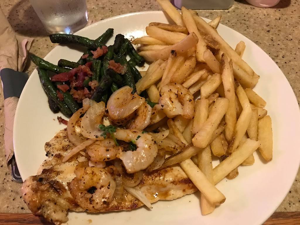 Applebees Grill + Bar | restaurant | 1245 N Rock Rd, Derby, KS 67037, USA | 3167887775 OR +1 316-788-7775