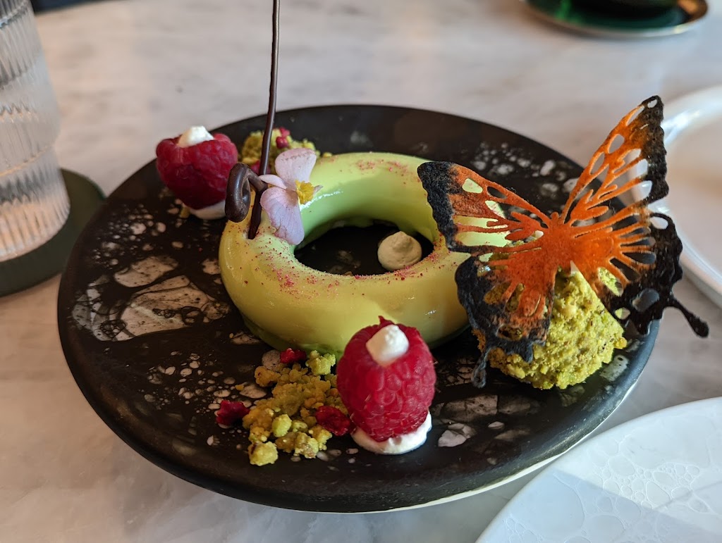 Le Jardinier | restaurant | 5500 Main St Suite 122, Houston, TX 77004, USA | 7137143015 OR +1 713-714-3015