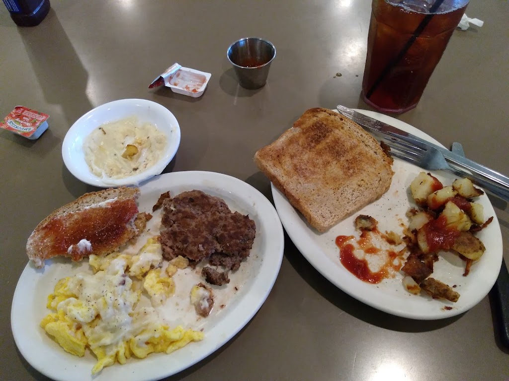 Gus Balons Restaurant | restaurant | 6027 E 22nd St, Tucson, AZ 85711, USA | 5207477788 OR +1 520-747-7788