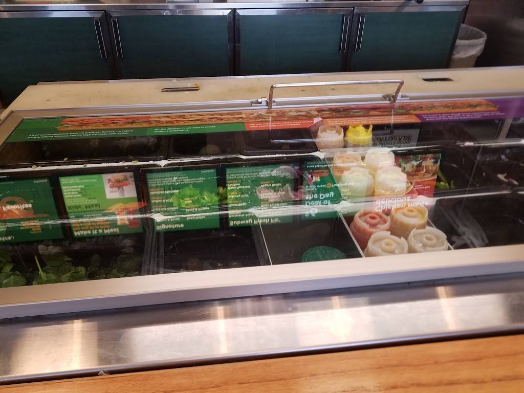 Subway Restaurants | restaurant | 5907 John R Rd, Troy, MI 48085, USA | 2488288422 OR +1 248-828-8422