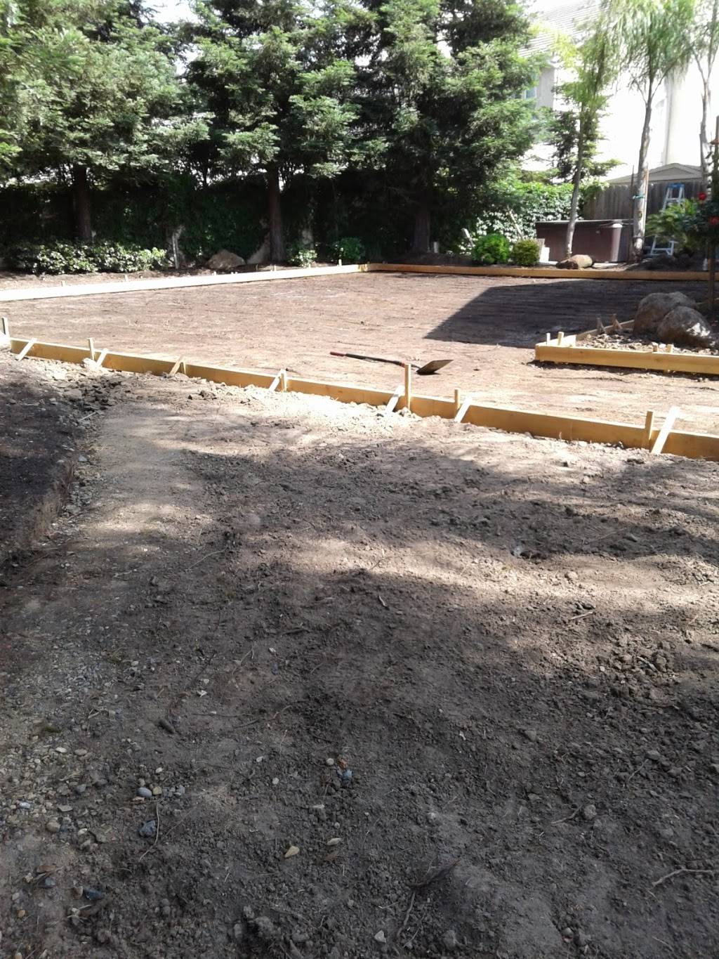 Starbucks | cafe | 2012 E Canal Dr, Turlock, CA 95380, USA | 2096688671 OR +1 209-668-8671