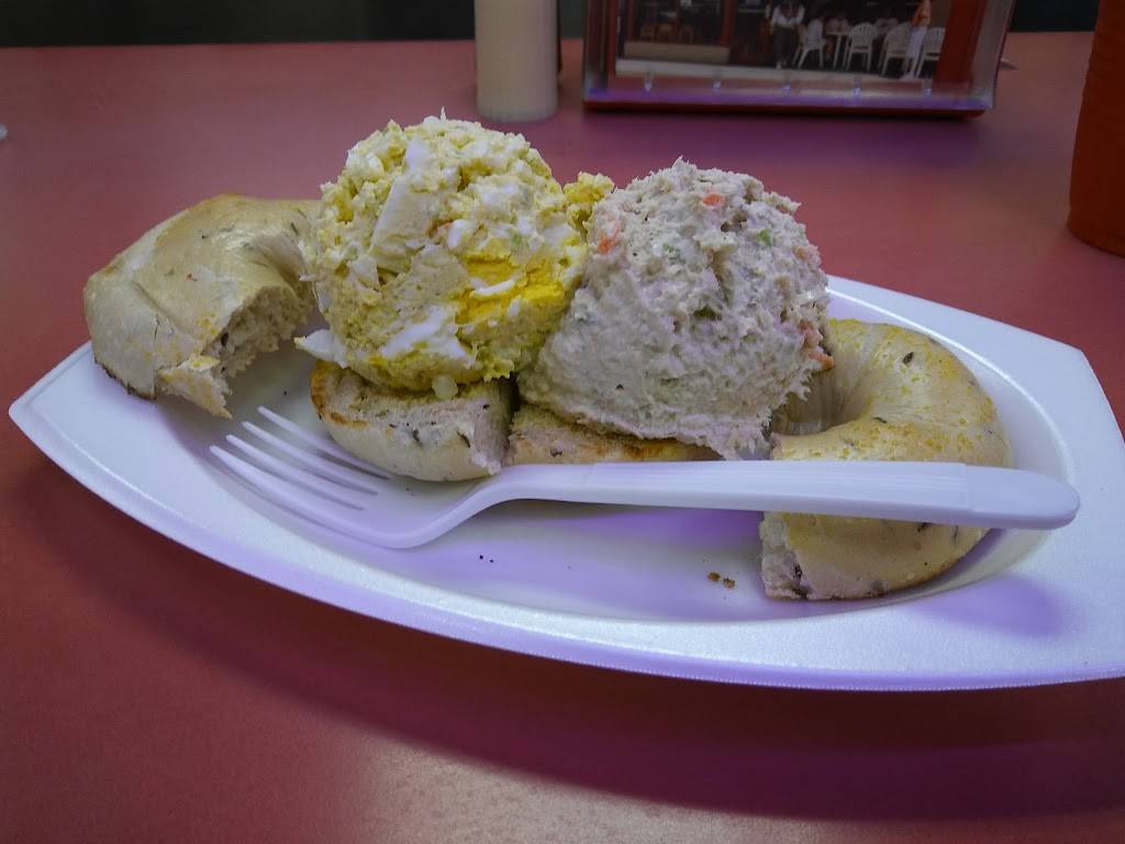 Marx Hot Bagels | bakery | 9701 Kenwood Rd, Blue Ash, OH 45242, USA | 5138915542 OR +1 513-891-5542