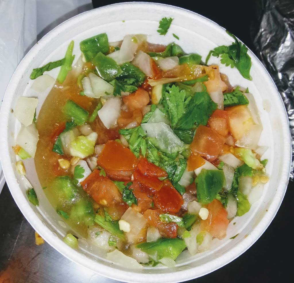 Chicken Palace | restaurant | 1130 Washington Ave, Racine, WI 53403, USA | 2624567720 OR +1 262-456-7720