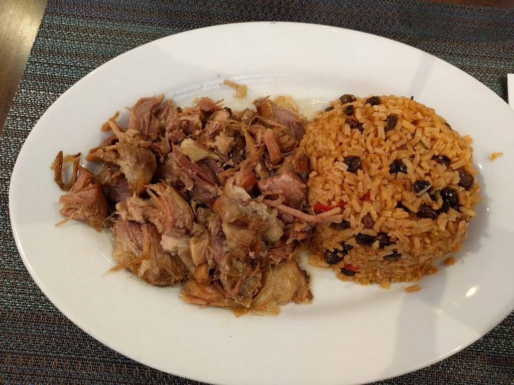 Tu Casa | restaurant | 11635 Metropolitan Ave, Richmond Hill, NY 11418, USA | 7184873892 OR +1 718-487-3892