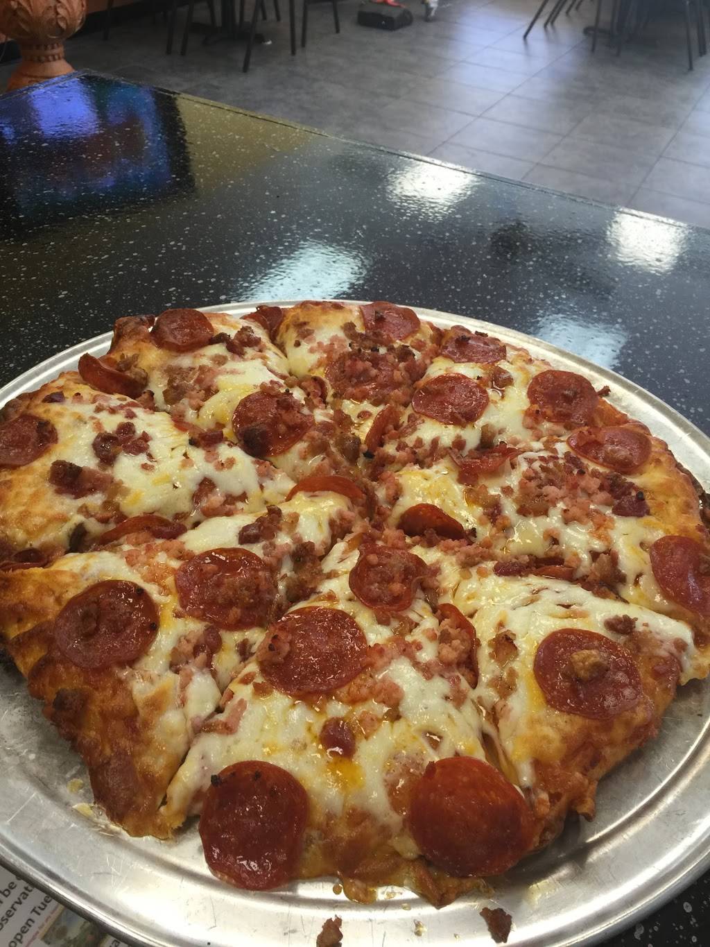 El Tinajon (Cuban Pizza) | restaurant | 307 Del Prado Blvd N, Cape Coral, FL 33909, USA | 2395747492 OR +1 239-574-7492