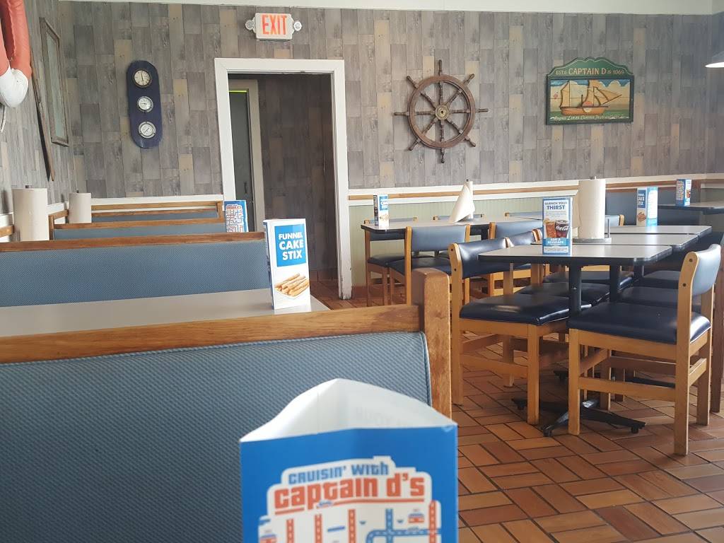 Captain Ds | restaurant | 2065 Metropolitan Pkwy SW, Atlanta, GA 30315, USA | 4047682468 OR +1 404-768-2468