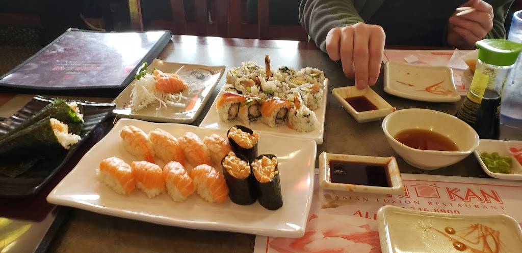 Sushi Kan | restaurant | 1910 Innes Rd, Gloucester, ON K1B 3K5, Canada | 6137468900 OR +1 613-746-8900