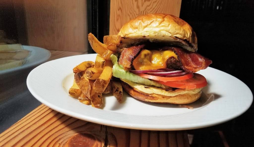 Modern Tavern (The Craftsman by Two Brothers) | restaurant | 16 West Jefferson Avenue, 2nd Floor, Naperville, IL 60540, USA | 6306157100 OR +1 630-615-7100