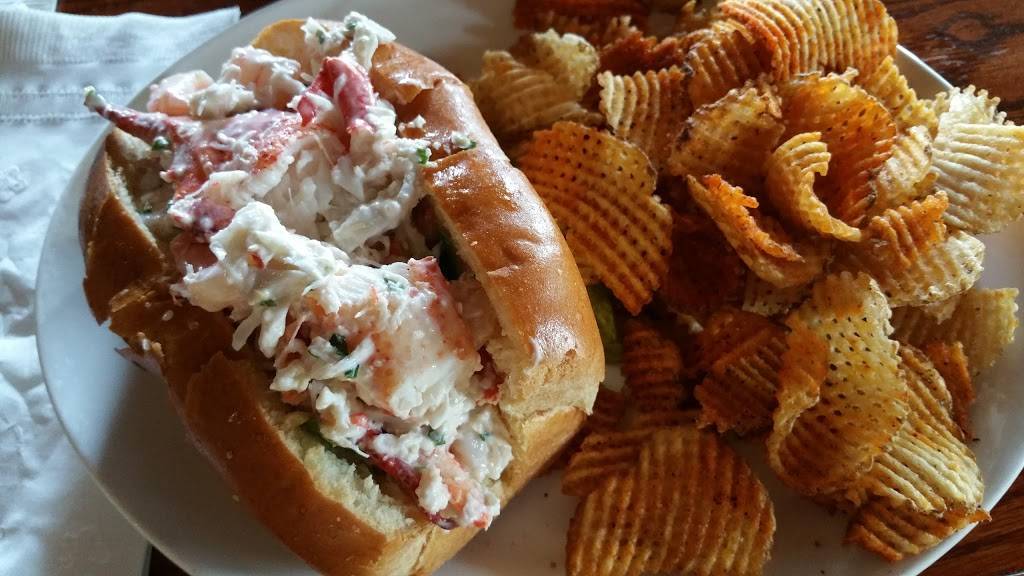 Blue Bird Inn | restaurant | 2387 Cornwall Rd, Lebanon, PA 17042, USA | 7172733000 OR +1 717-273-3000