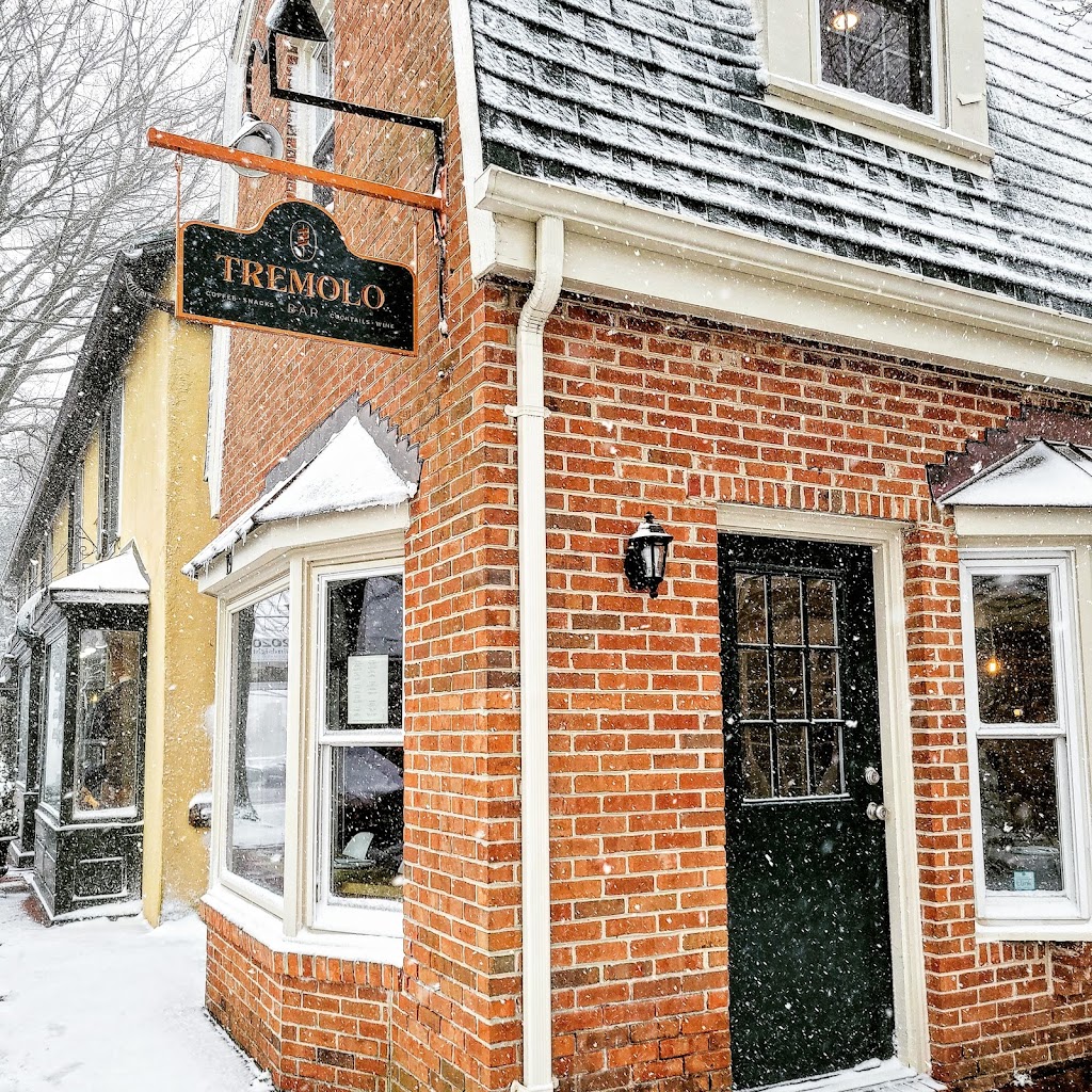 Tremolo bar | restaurant | 19 E Washington St, Middleburg, VA 20117, USA | 5406875784 OR +1 540-687-5784