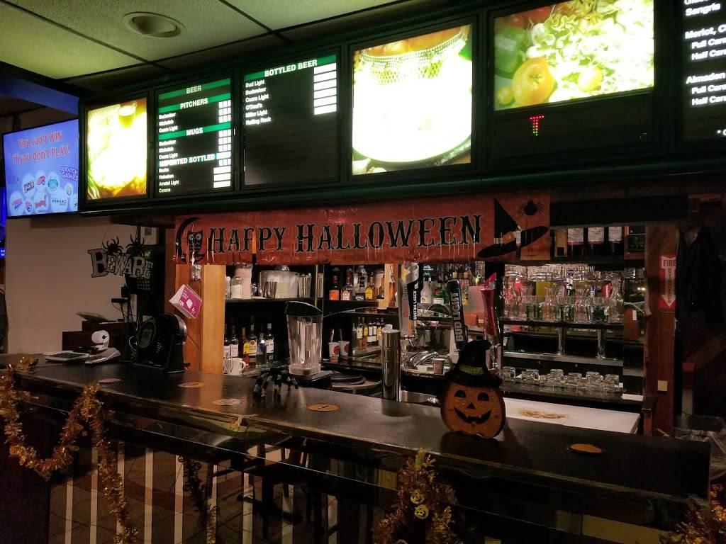 Arthurs Famous Pizza | restaurant | 430 Park Ave, Bridgeport, CT 06604, USA | 2033338173 OR +1 203-333-8173