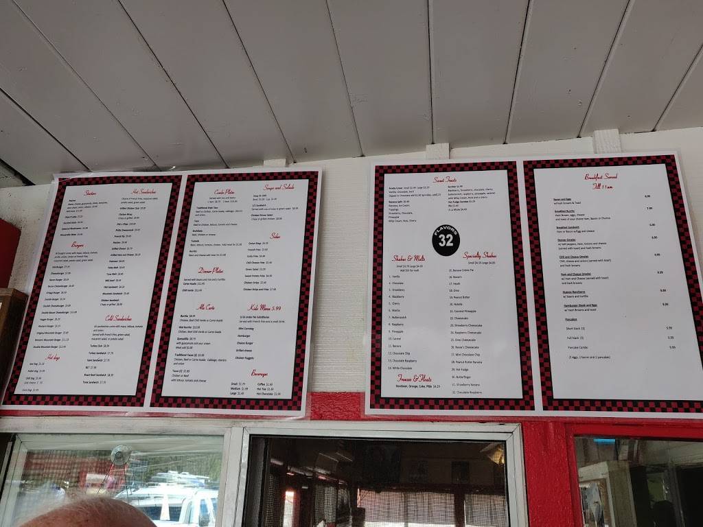 Roberts Frosty | restaurant | 35297 CA-41, Coarsegold, CA 93614, USA | 5596835022 OR +1 559-683-5022