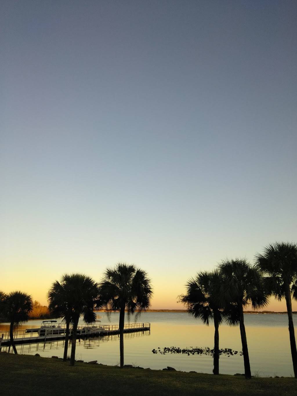 The Pub At Lake Henry | restaurant | 1 Century Dr, Winter Haven, FL 33881, USA | 8632946506 OR +1 863-294-6506