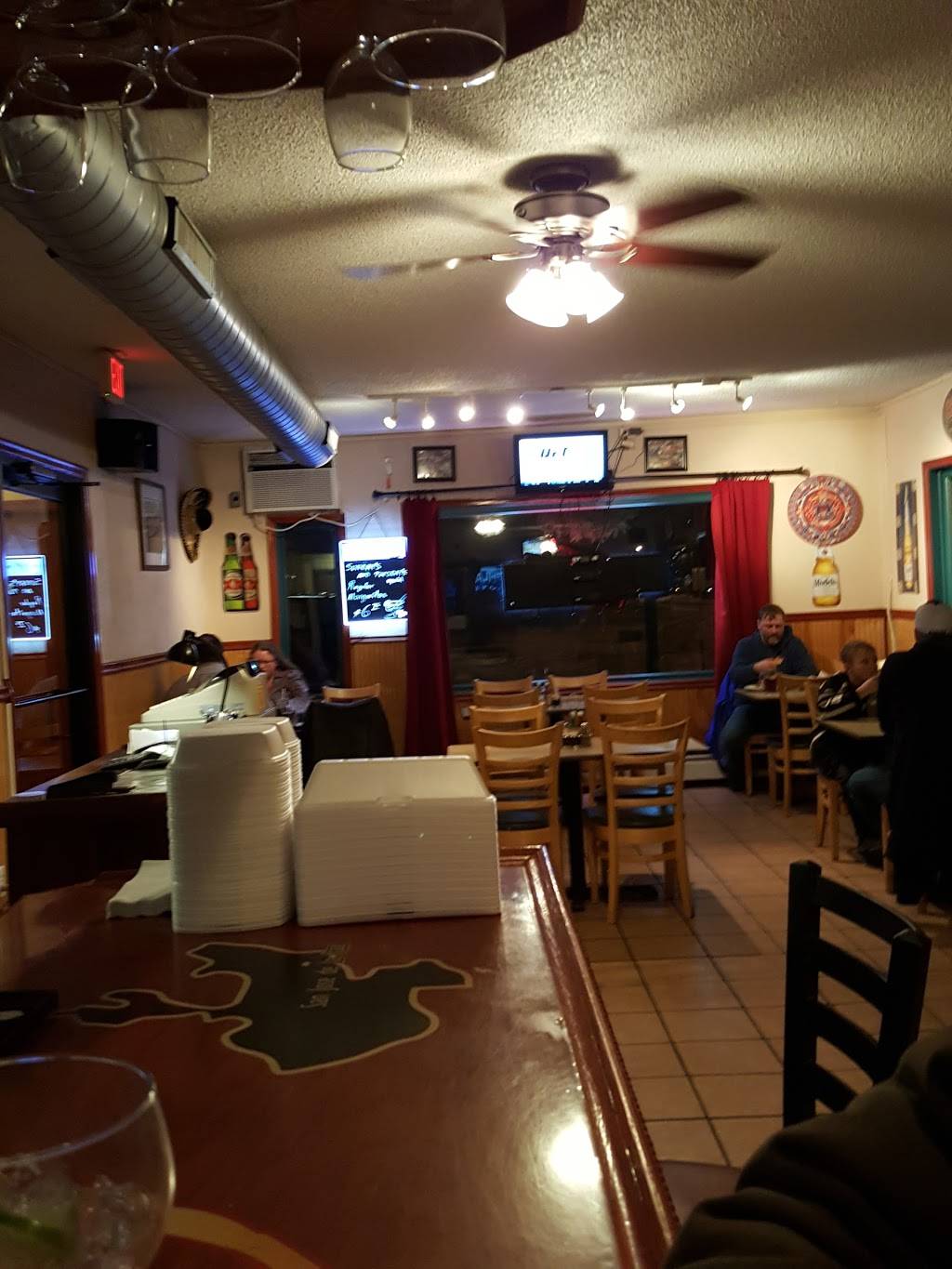 El Dorado | restaurant | 2320 Lake Shore Dr W, Ashland, WI 54806, USA | 7156829658 OR +1 715-682-9658
