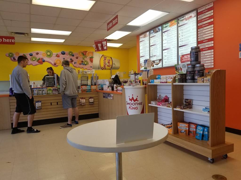 Smoothie King | restaurant | Pxtra Town Center, 99 Michigan Ave, Fort Campbell, KY 42223, USA | 2706408383 OR +1 270-640-8383