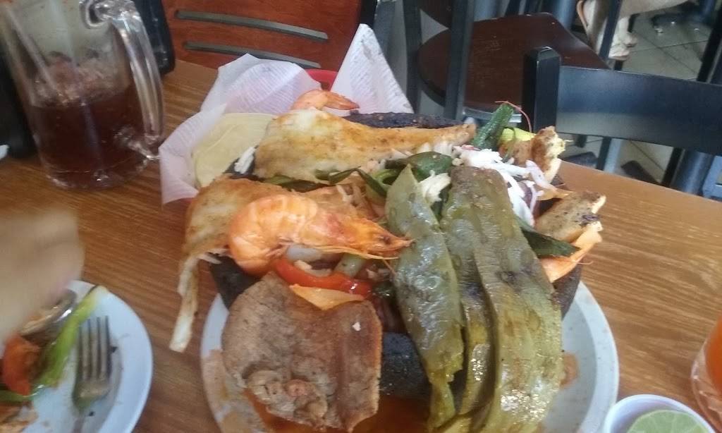 El Girasol | restaurant | 1125 S King Rd, San Jose, CA 95122, USA | 4086618689 OR +1 408-661-8689