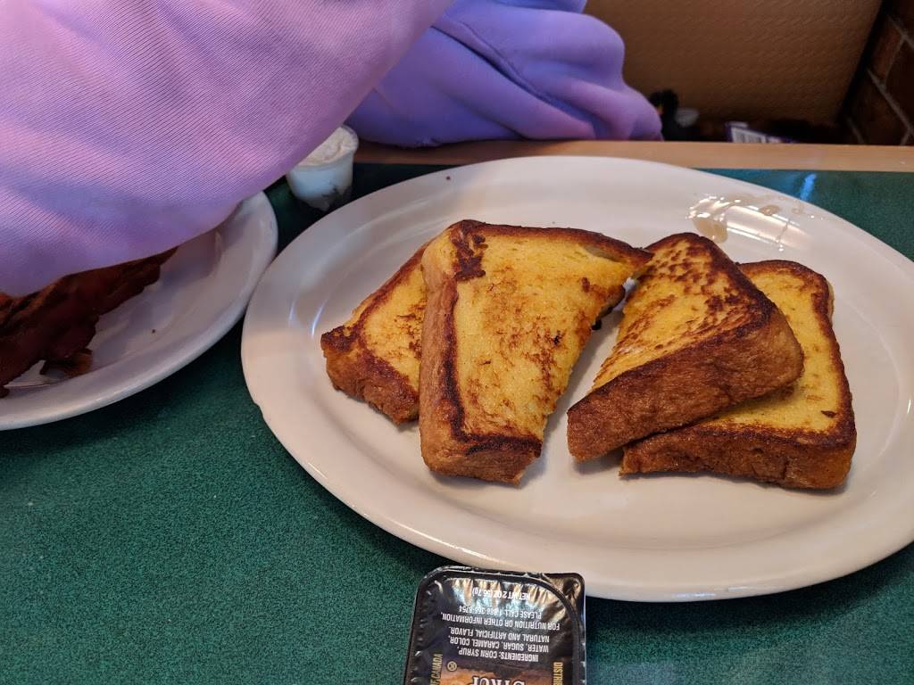 Smileys Diner - Wilmington | restaurant | 1300 Veale Rd, Wilmington, DE 19810, USA | 3025434377 OR +1 302-543-4377