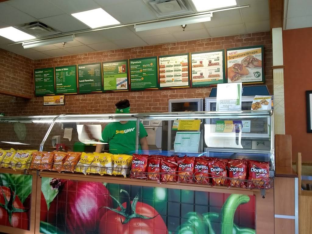 Subway | restaurant | 8796 SE 165th Mulberry Ln, The Villages, FL 32162, USA | 3527509991 OR +1 352-750-9991