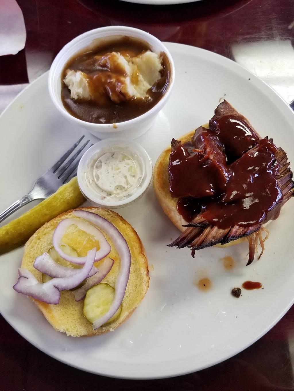 Blazin Akres BBQ | restaurant | 1901 Etna Ave, Huntington, IN 46750, USA | 2602001901 OR +1 260-200-1901