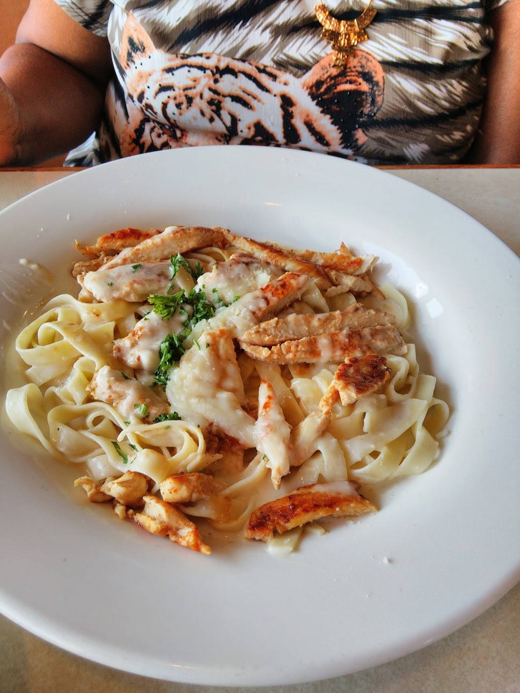 Texas Seafood Restaurant | restaurant | 10155 East Fwy, Houston, TX 77029, USA | 7136750750 OR +1 713-675-0750