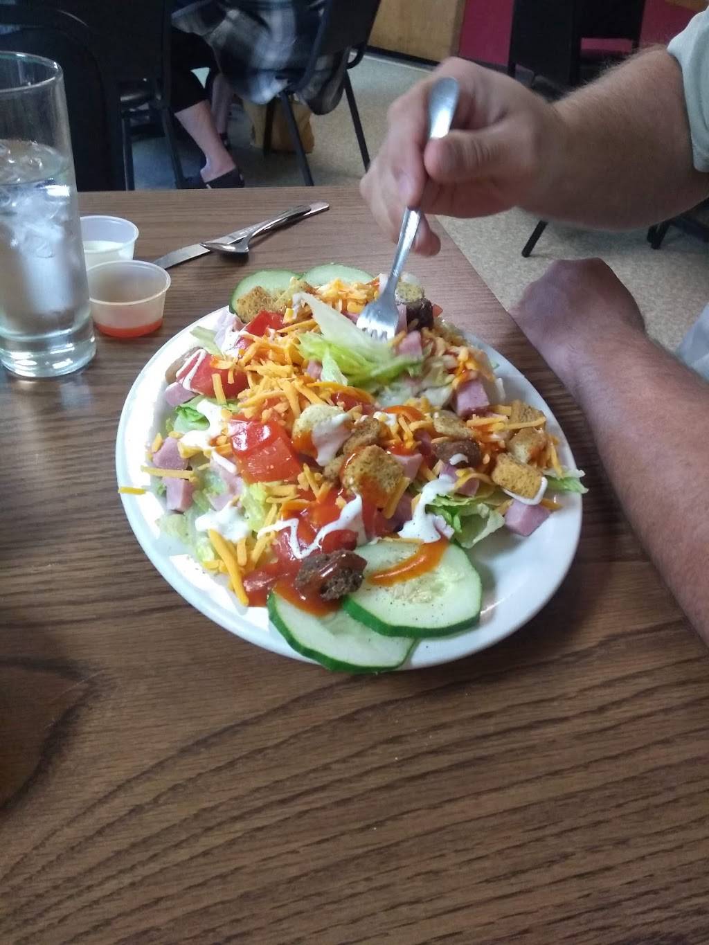 Kountry Kettle | restaurant | 135 E Main St, Gilman, WI 54433, USA | 7154478300 OR +1 715-447-8300