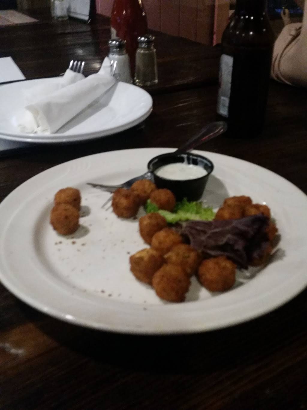 The Neighborhood Pub & Grill At Ellerys | restaurant | 701 Lincoln Blvd, Middlesex, NJ 08846, USA | 7323562444 OR +1 732-356-2444