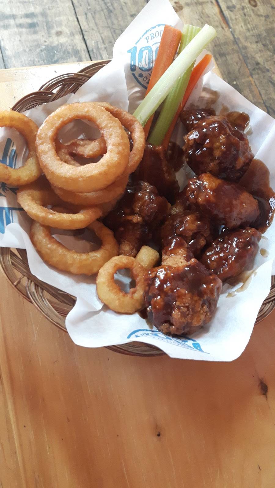 Wild Wing | restaurant | ON-12 &, Concession Rd 3, Brechin, ON L0K 1B0, Canada | 7054840202 OR +1 705-484-0202