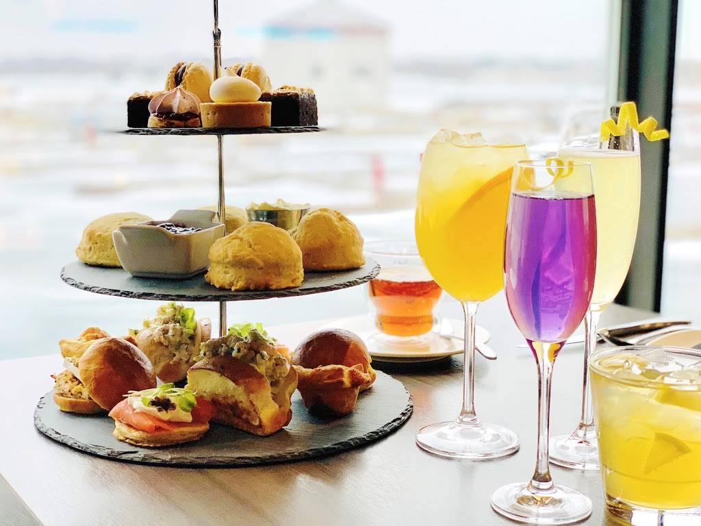 Aqua Terra | restaurant | 1 Johnson St, Kingston, ON K7L 5H7, Canada | 6135496243 OR +1 613-549-6243