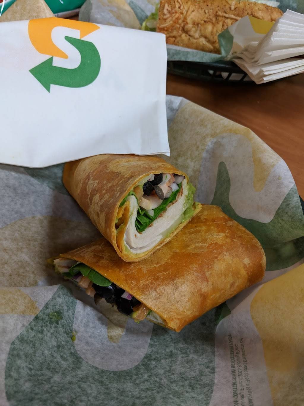 Subway | restaurant | 3500 Brumback Boulevard, Kenosha, WI 53144, USA | 2626059660 OR +1 262-605-9660