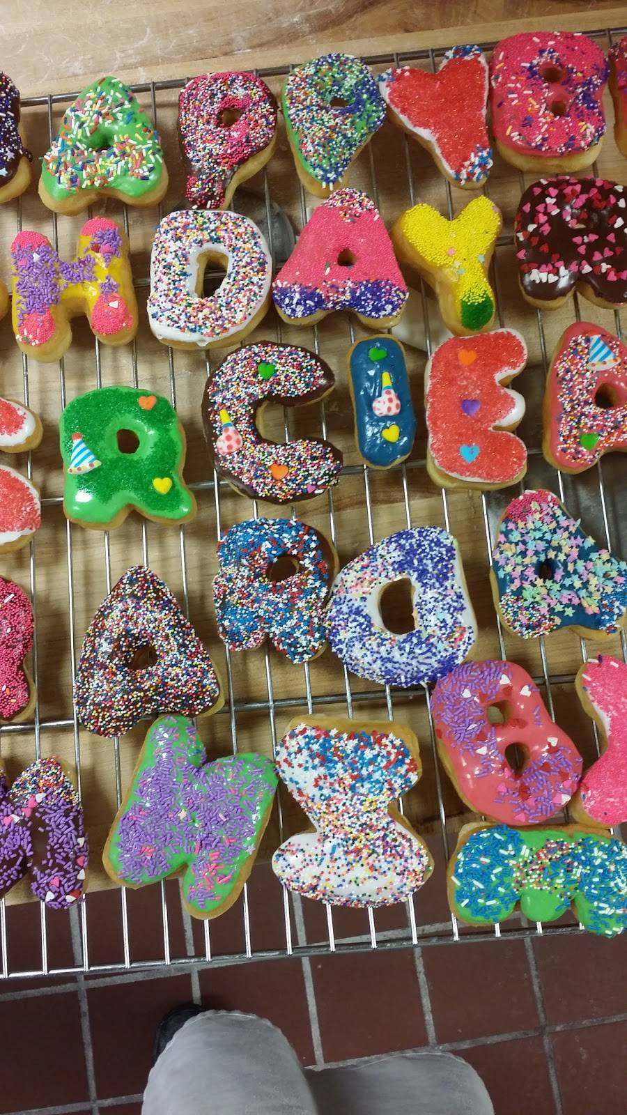 Royal king donut | restaurant | 1546 E Stacy Rd, Allen, TX 75002, USA | 4693254968 OR +1 469-325-4968