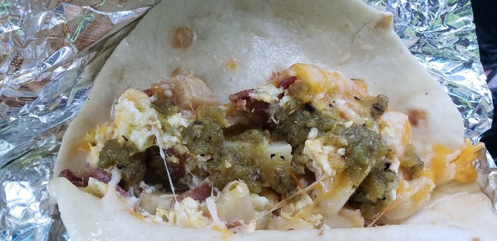 Rojas Tacos | restaurant | 400 S Main St, Taylor, TX 76574, USA | 5129452750 OR +1 512-945-2750