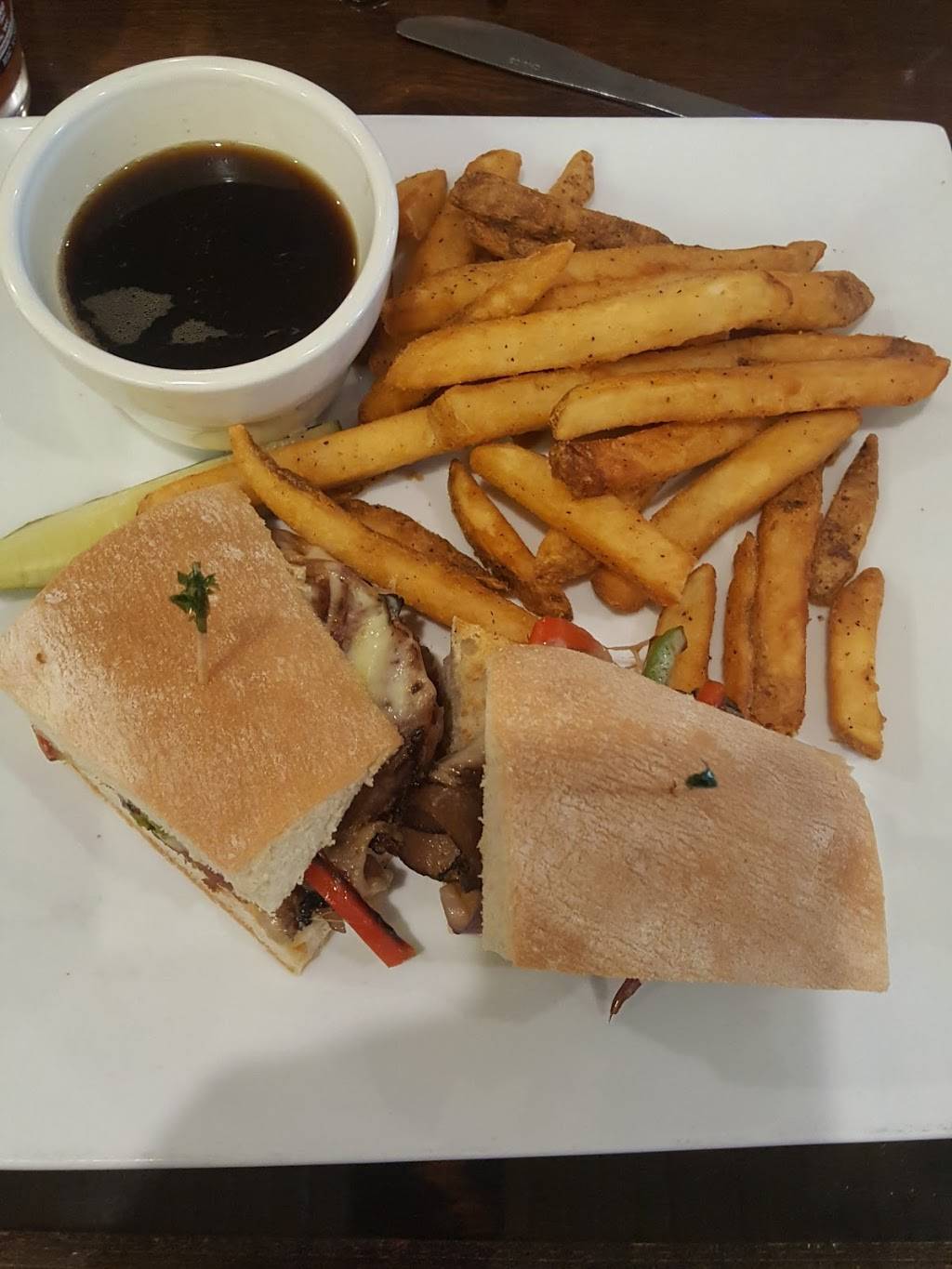 Schuggys American Grill & Taphouse | restaurant | 1055 Davis St, Hammond, WI 54015, USA | 7157962319 OR +1 715-796-2319